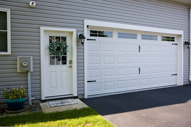 24/7 Emergency Garage Door Panel Replacement experts in Unionville, GA